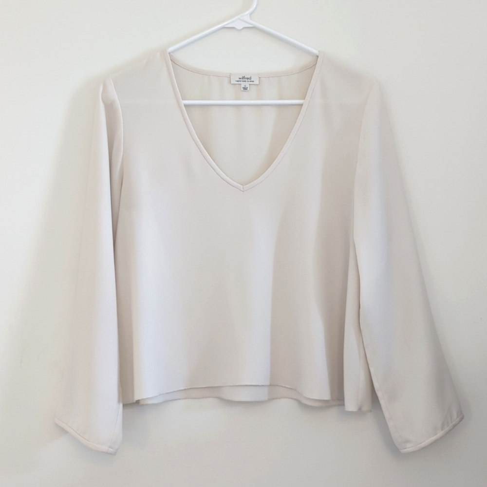 Flowy Wilfred Vneck blouse